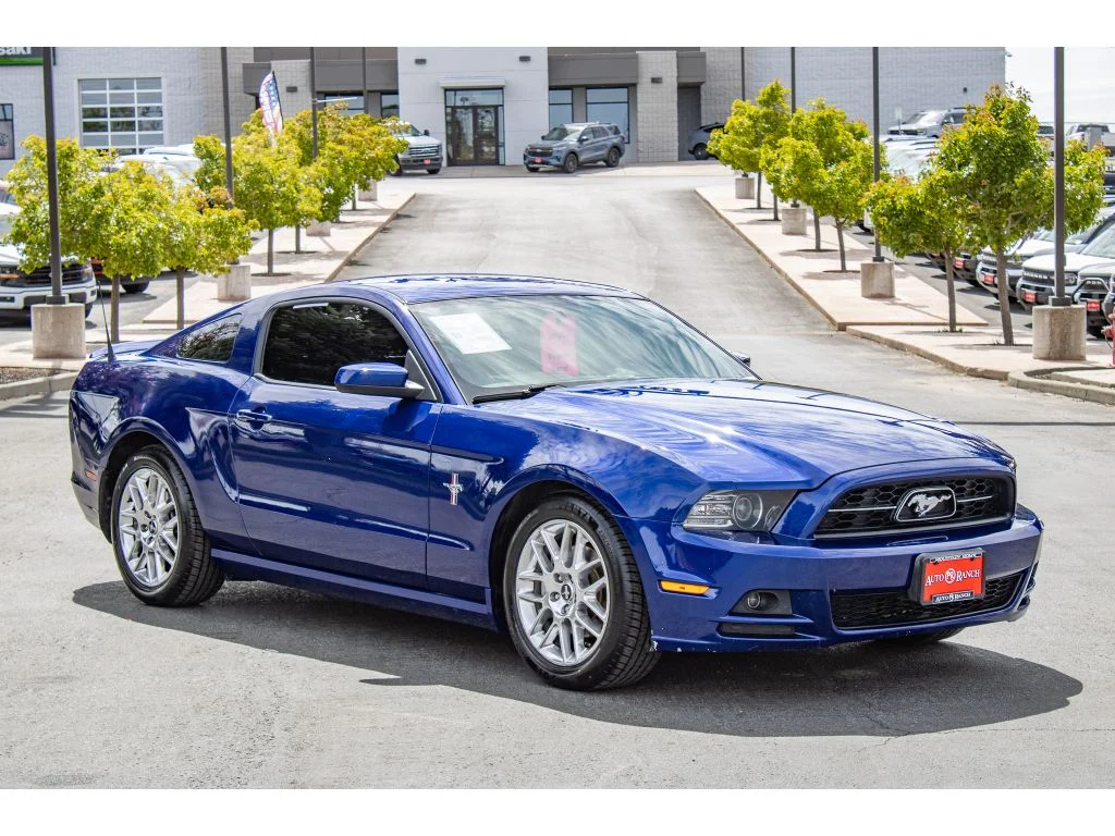 Used 2014 Ford Mustang V6 Premium with VIN 1ZVBP8AM2E5304099 for sale in Mountain Home, ID
