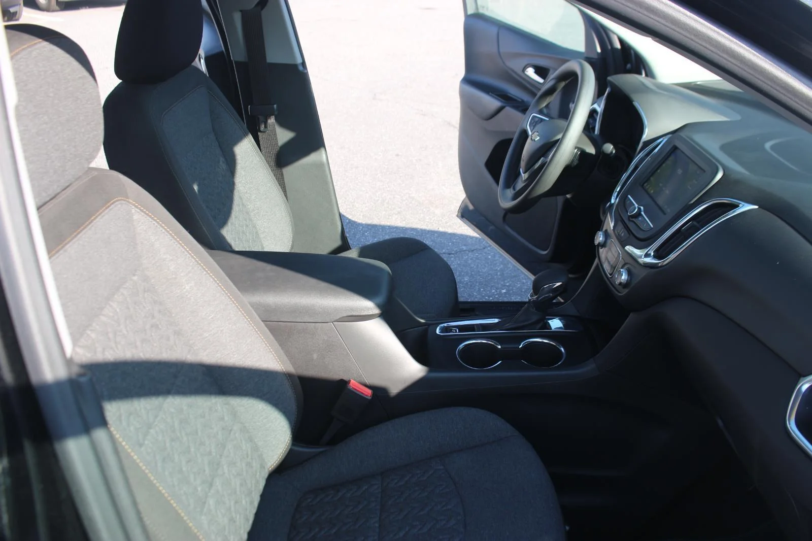 Used 2023 Mosaic Black Metallic Chevrolet LT image 32