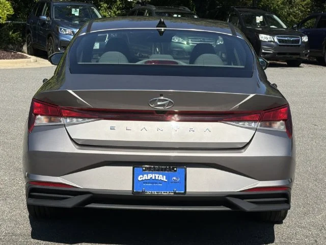 Used 2023 Silver Hyundai SEL image 12
