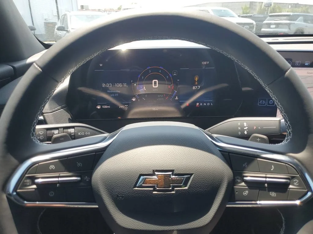New 2026 Polar White Tricoat Chevrolet Z71 image 17