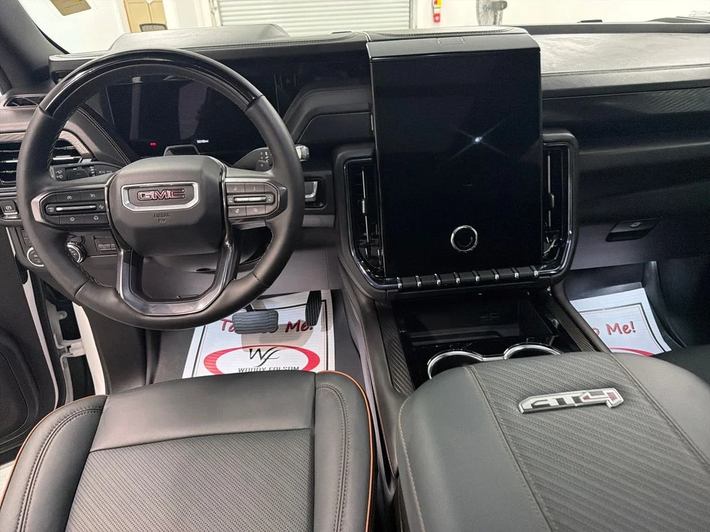 Used 2026 White GMC AT4 image 16