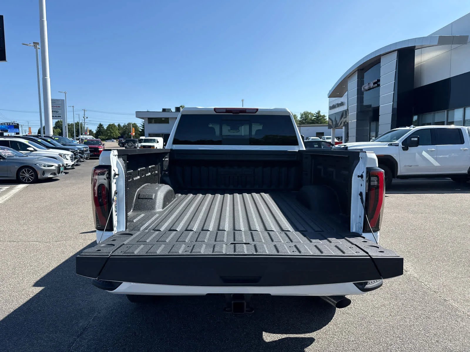 New 2026 Summit White GMC AT4 image 10