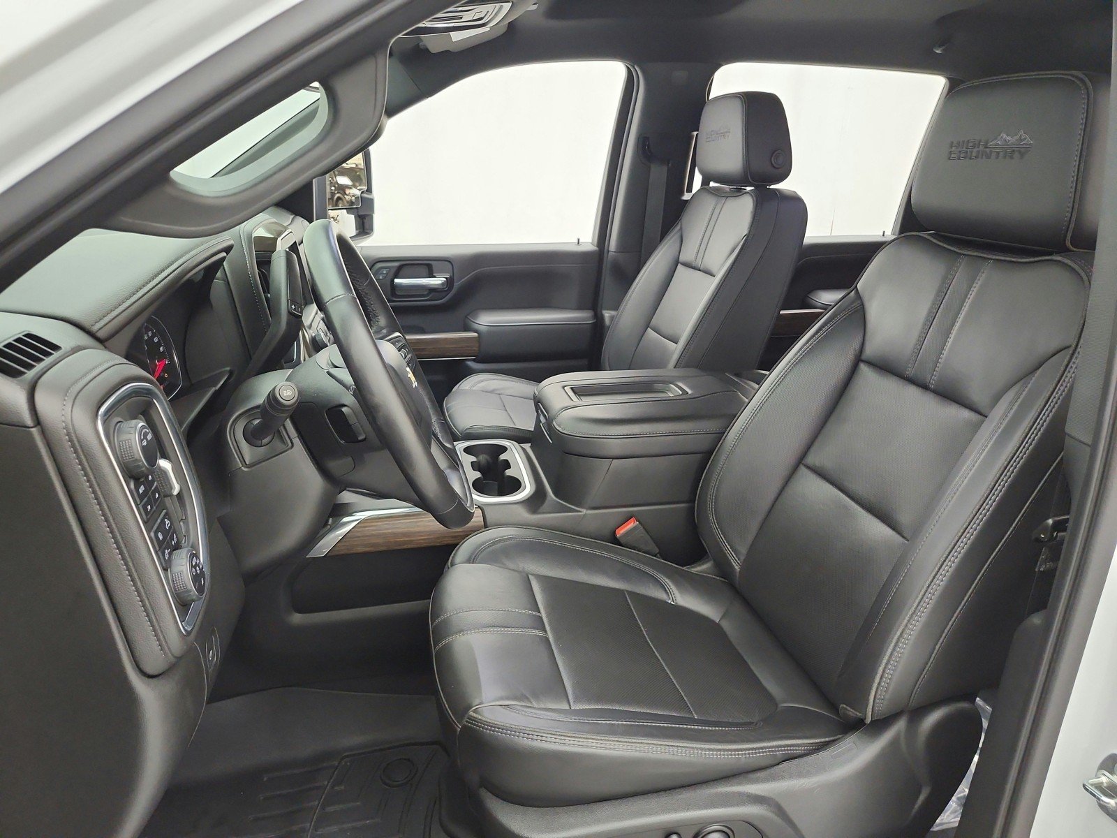 Used 2022 Summit White Chevrolet High Country image 15