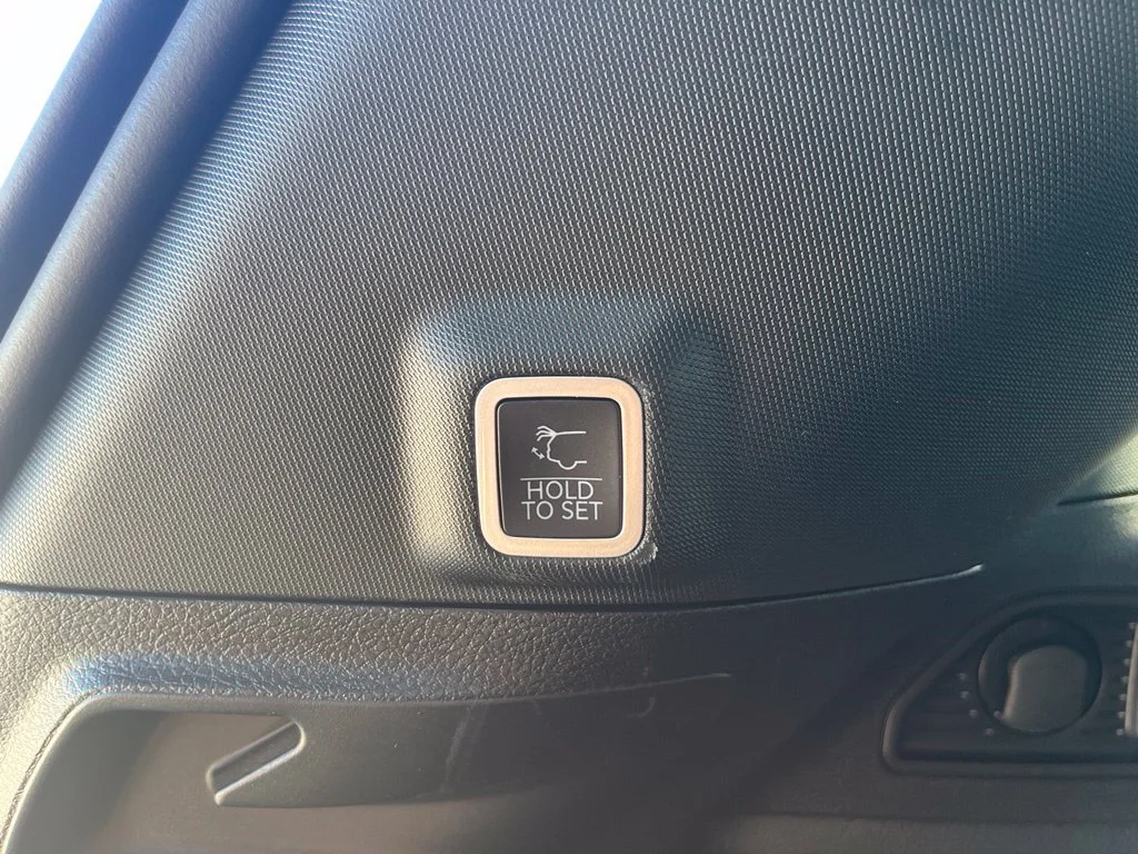Used 2024 Gray Metallic Jeep Limited image 8