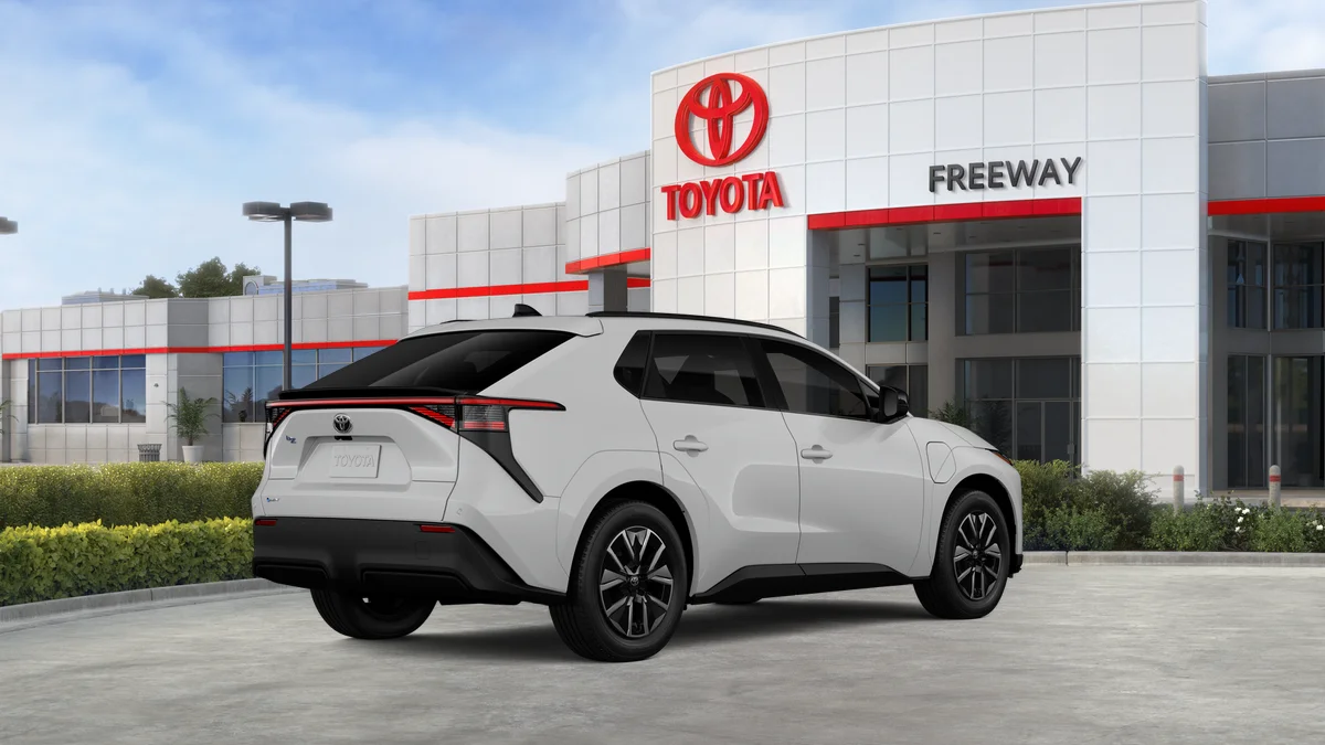 New 2026 Wind Chill Pearl Toyota XLE image 10
