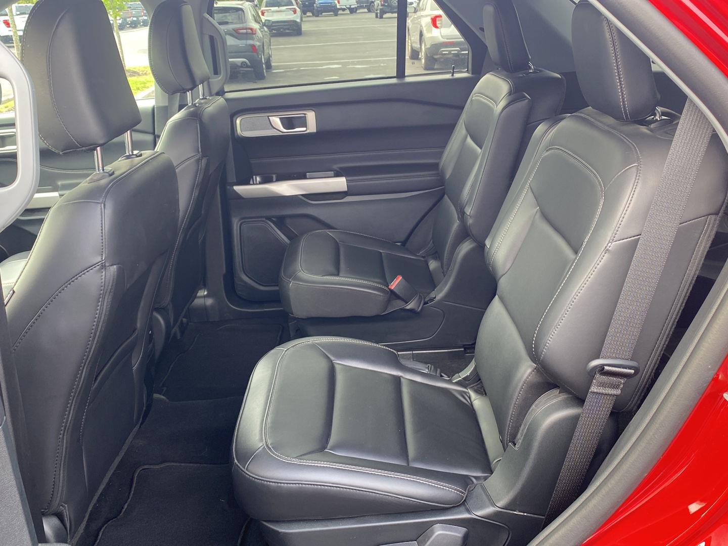 Used 2023 Rapid Red Metallic Tinted Clearcoat Ford XLT image 3