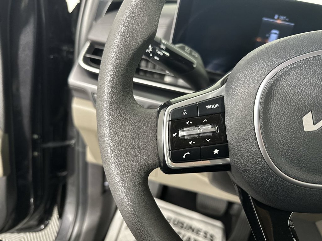 Certified Used 2026  Kia LX image 6
