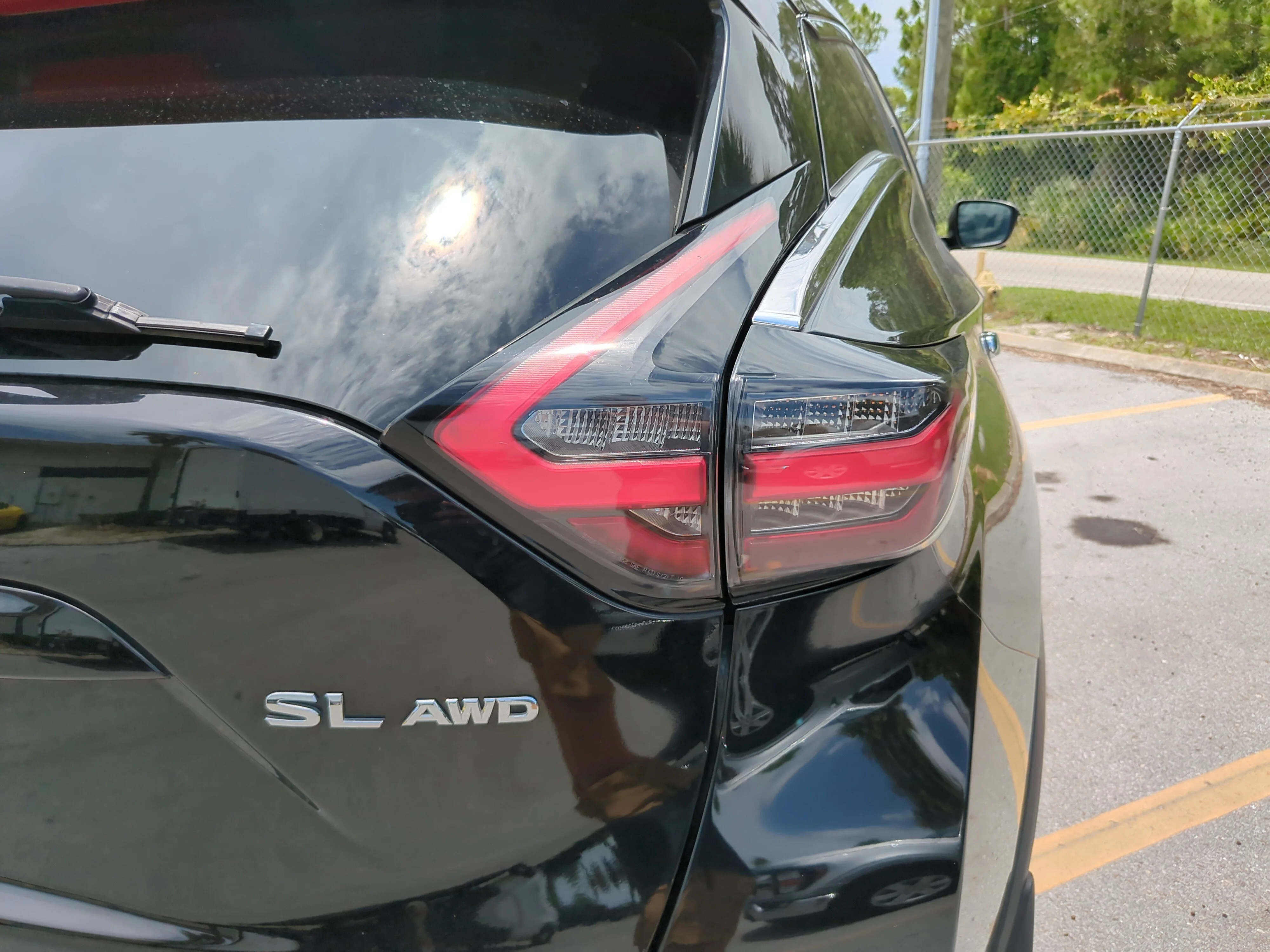 Certified Used 2019 Magnetic Black Nissan SL image 12