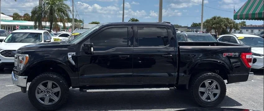 Used 2022 Black Ford Lariat image 3
