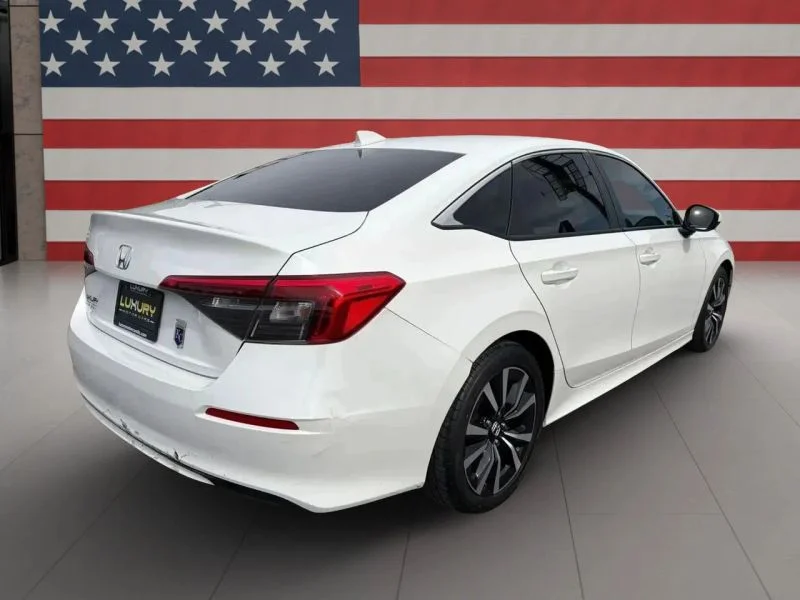 Used 2022 White Honda EX Sedan 4D image 6