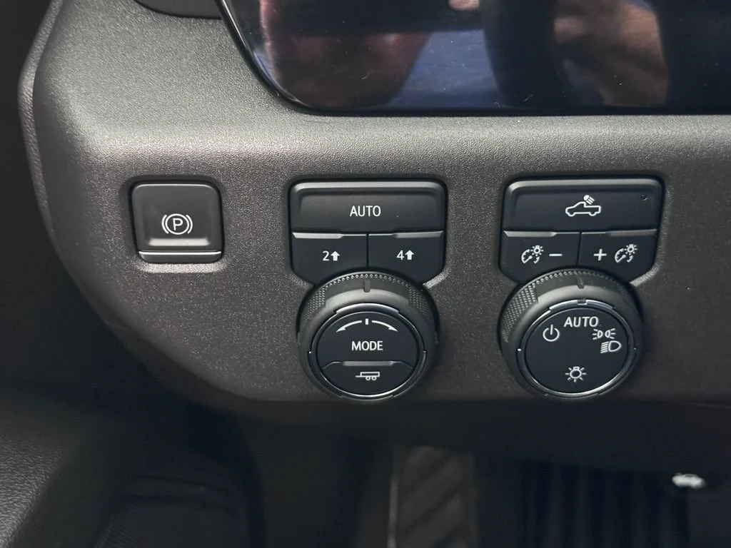 2023 Chevrolet Silverado 1500 LT - Photo 24