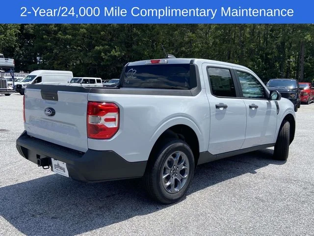 New 2026 White Ford XLT image 3