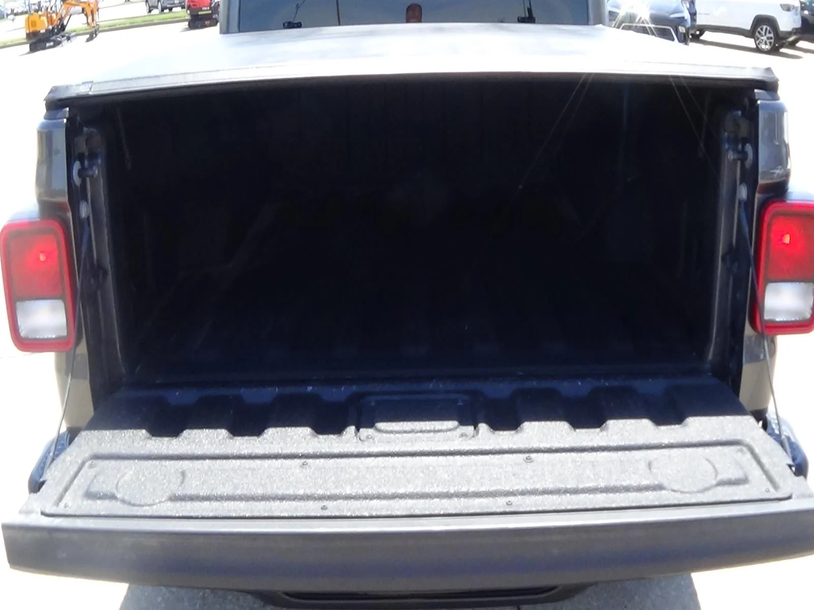 Used 2024 Granite Crystal Metallic Clear Coat (pau) Jeep NightHawk image 10