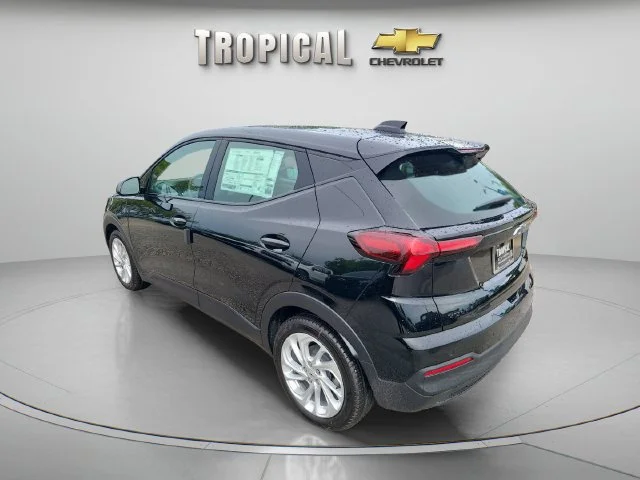 New 2027 Mosaic Black Metallic Chevrolet LT image 3