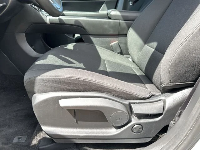 Used 2025 Gray Hyundai SE image 16