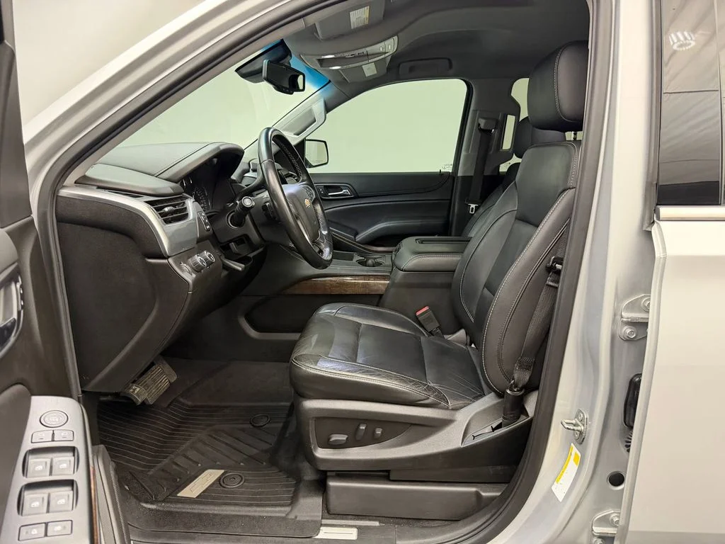 Used 2019 Silver Ice Metallic Chevrolet LT image 5