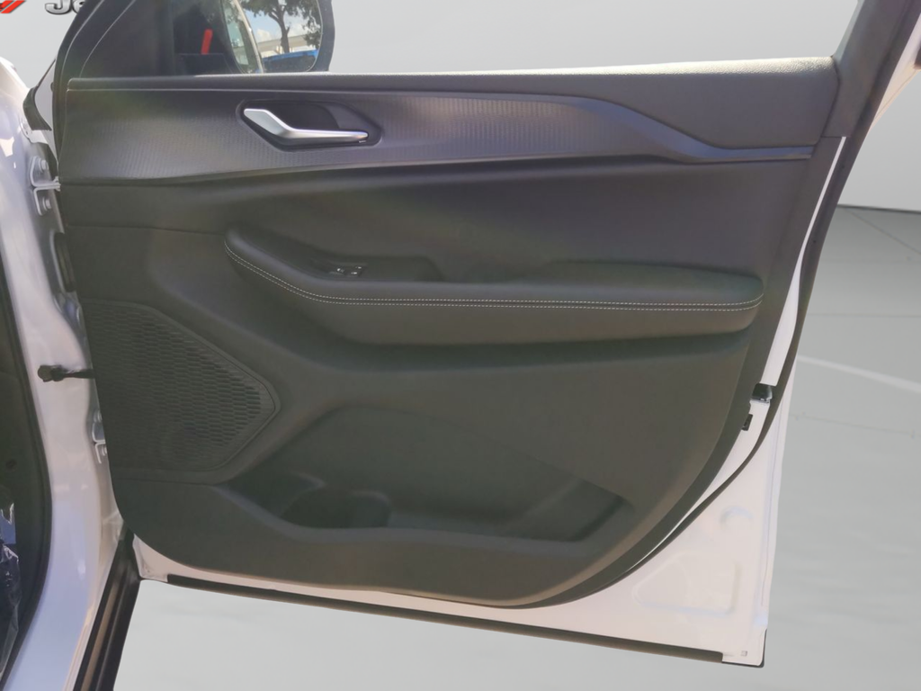 New 2025 Bright White Clear-Coat Exterior Paint Jeep Laredo image 36