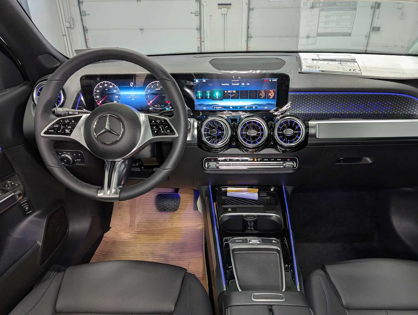 Used 2026 Night Black Mercedes-Benz GLB 250 image 16