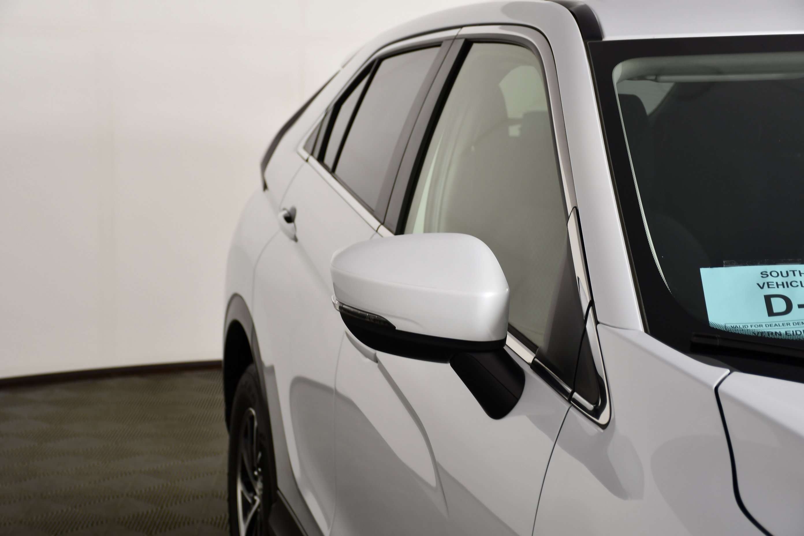 Certified Used 2024 White Diamond Mitsubishi ES image 14