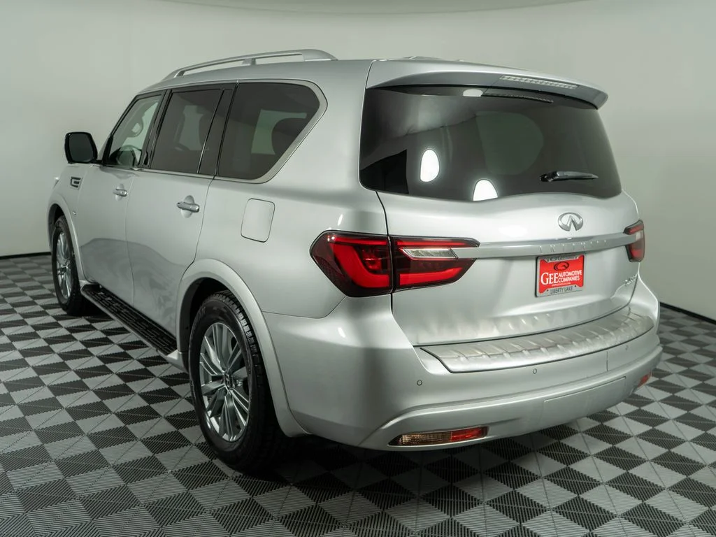 Used 2019 Silver INFINITI LUXE image 4