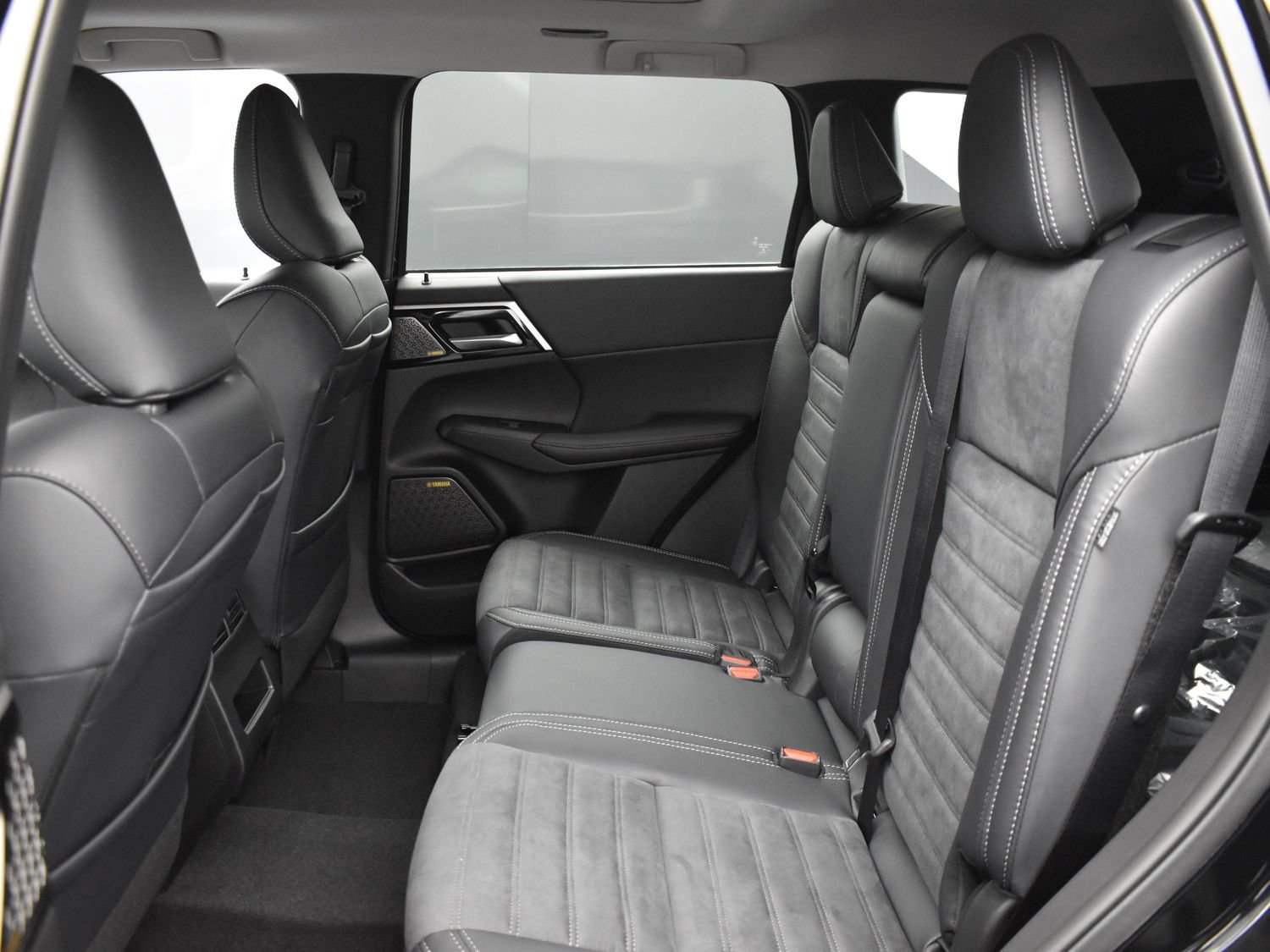 New 2026 Black Diamond Mitsubishi SE 1.5T 2WD image 16