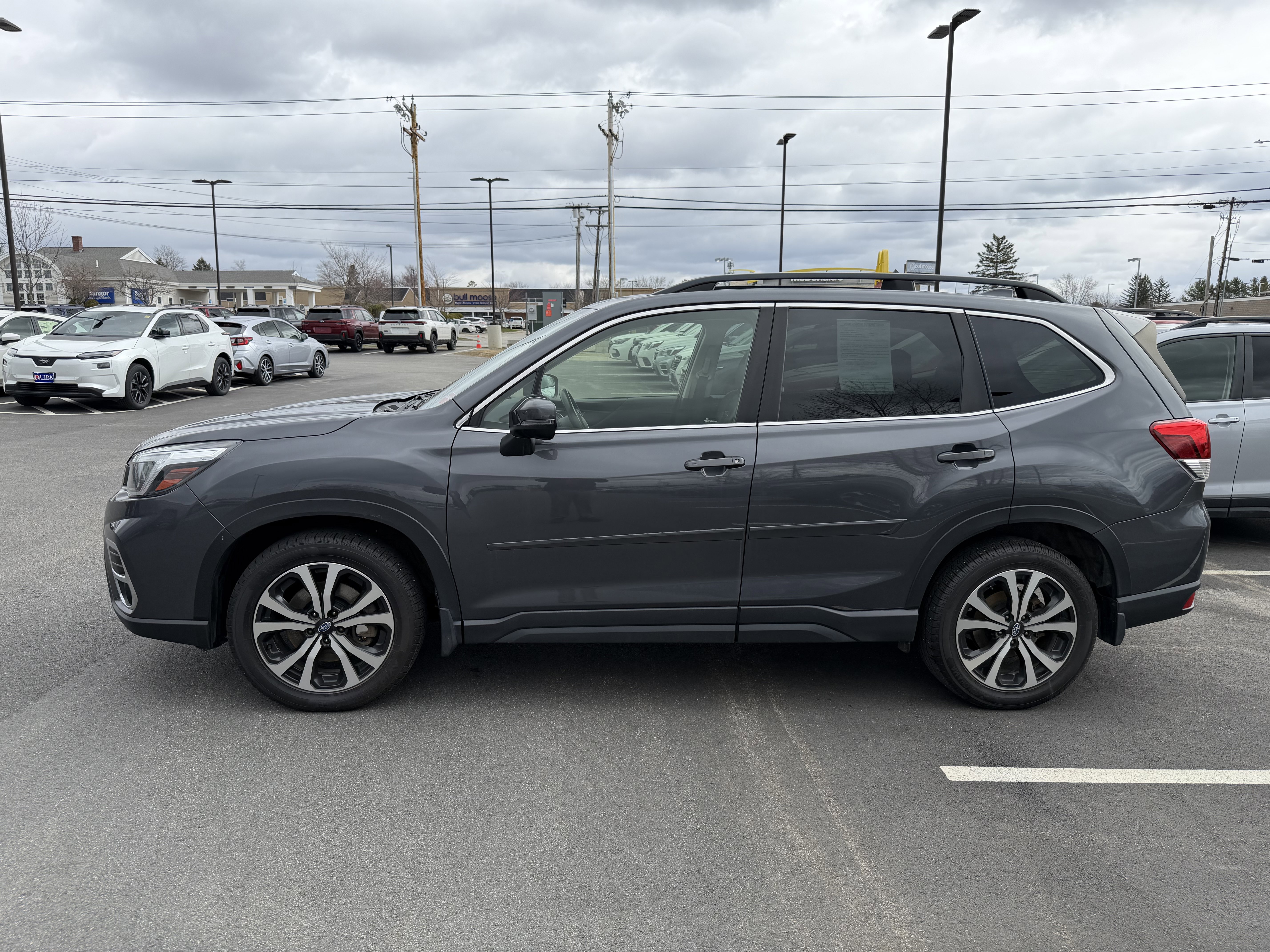 Used 2020 Magnetite Gray Metallic Subaru Limited image 2