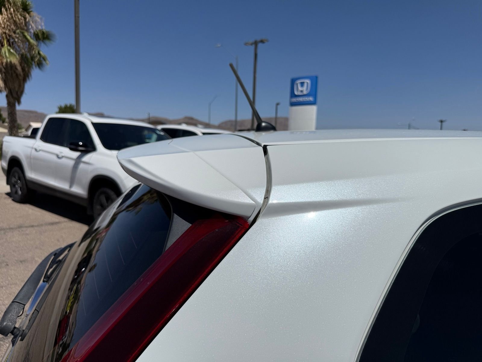 Used 2017 White Orchid Pearl Honda EX image 6