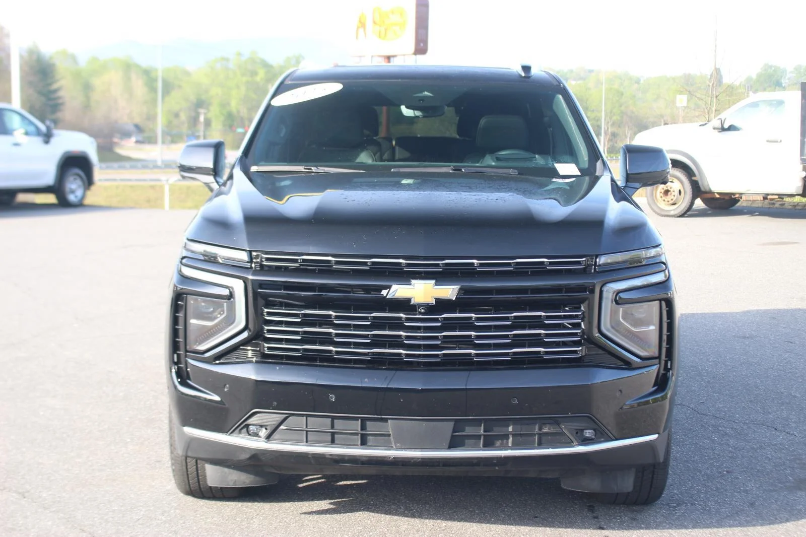 Used 2025 Black Chevrolet High Country image 2