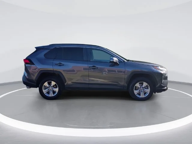 Used 2022 Gray Toyota XLE image 9