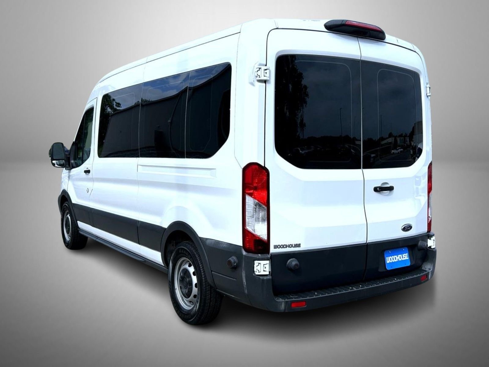 Used 2018 White Ford XL image 7