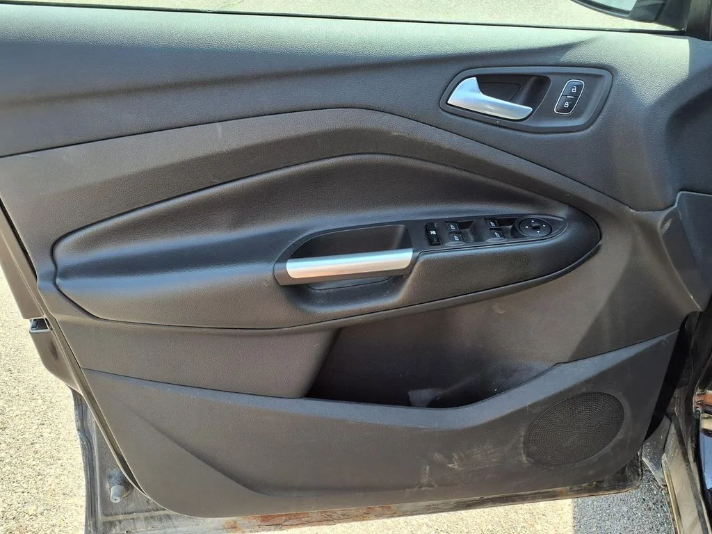 Used 2018 Black Ford SE image 13