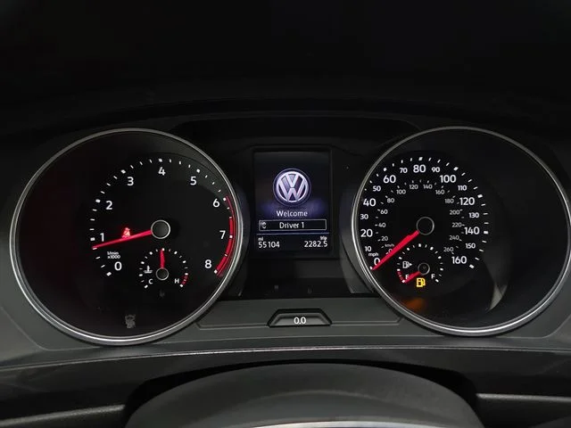 Used 2019 Platinum Gray Metallic Volkswagen 2.0T S image 19