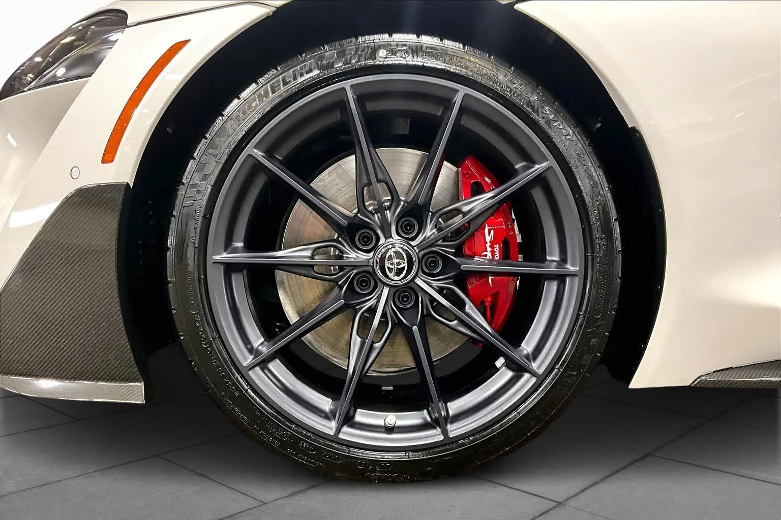 New 2026 Absolute Zero Toyota 3.0 Premium image 12