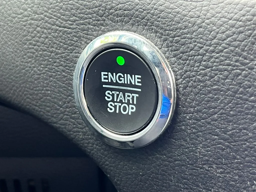 Used 2021 Gray Ford SEL image 16