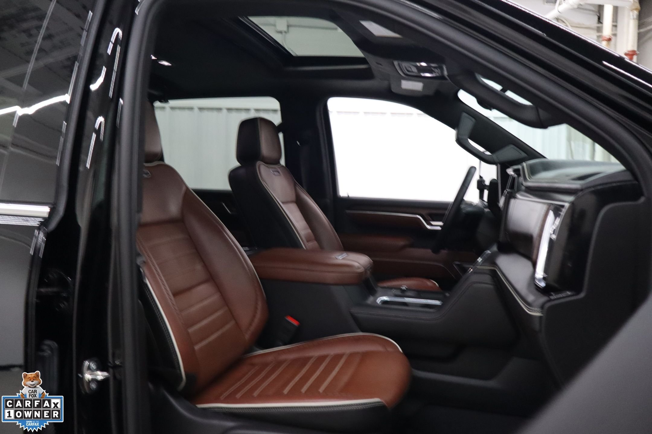 Used 2024 Onyx Black GMC Denali Ultimate image 27