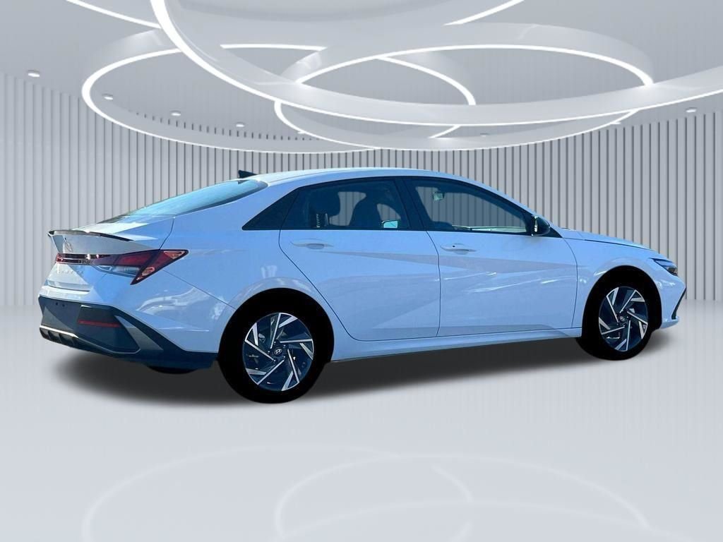 New 2025 White Hyundai SEL Sport image 27