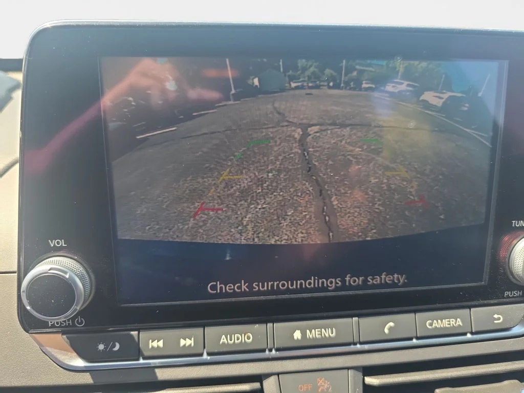 2025 Nissan Altima SV - Photo 16