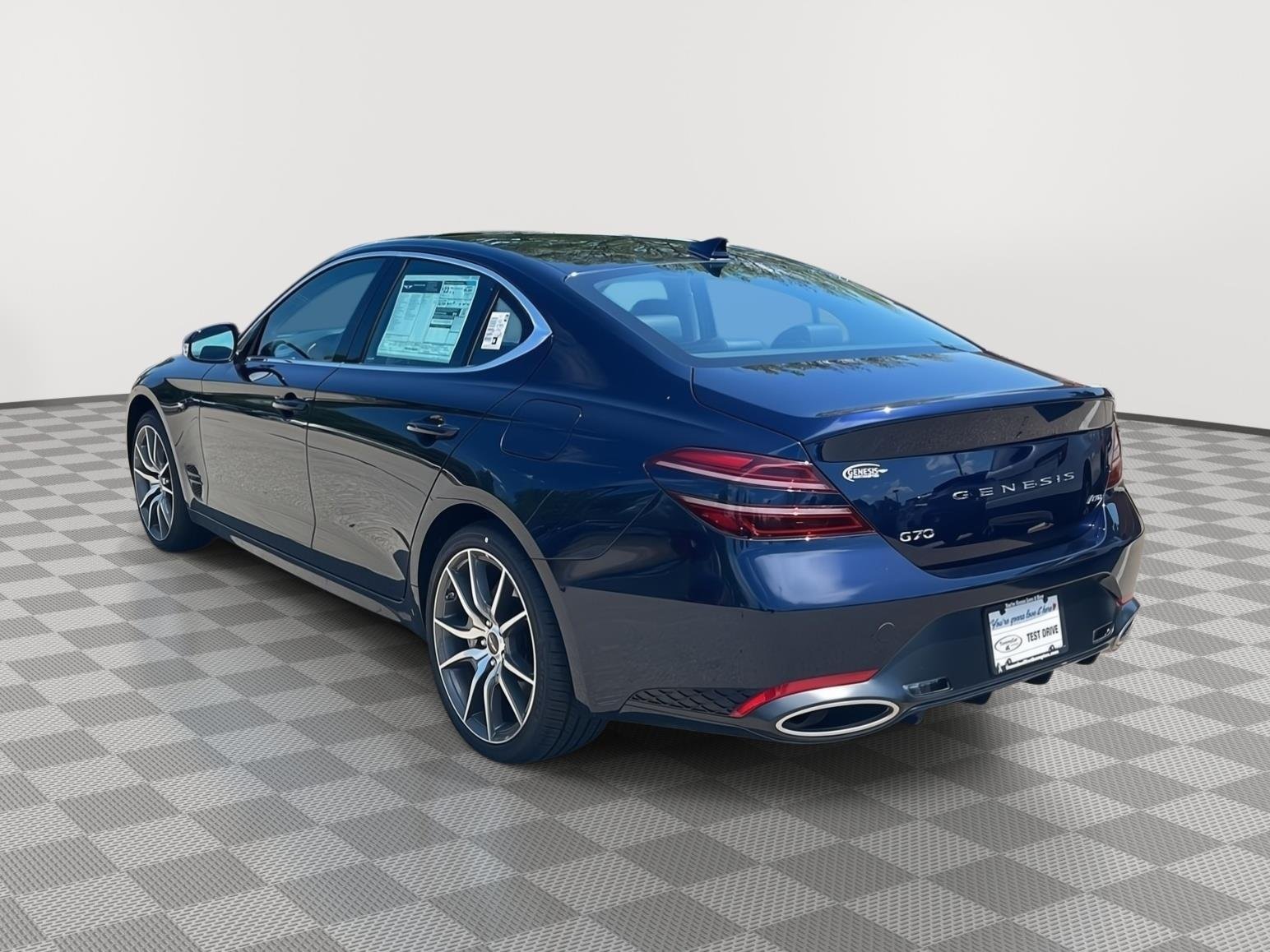 2026 GENESIS G70 Standard - Photo 7