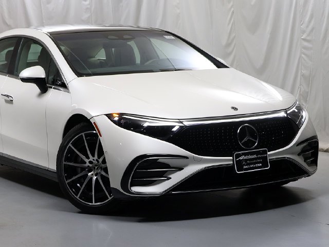Certified Used 2023 MANUFAKTUR Diamond White Metallic Mercedes-Benz 580 image 2