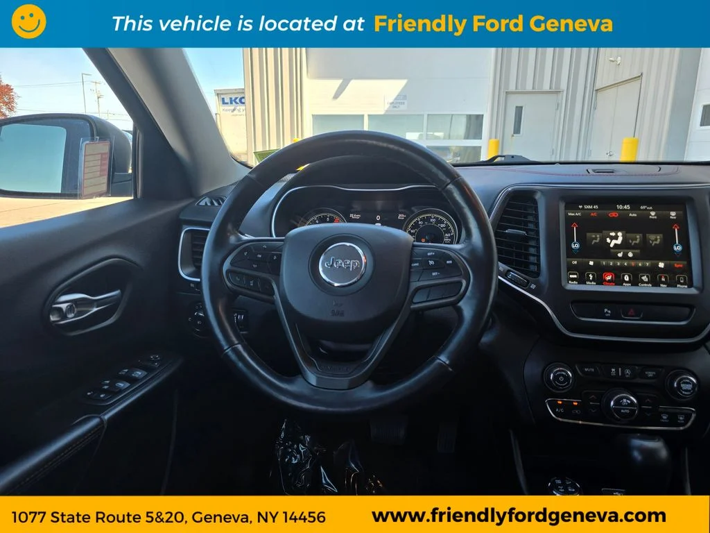 Used 2019 White Jeep Trailhawk image 15