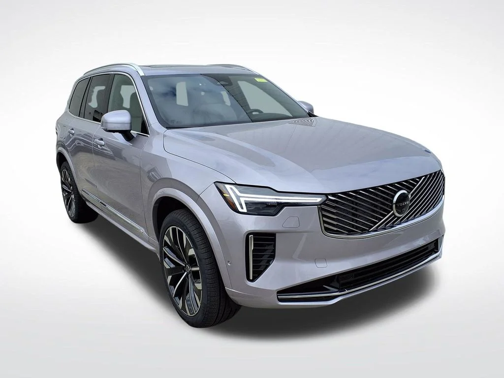 2026 Volvo XC90 Plus