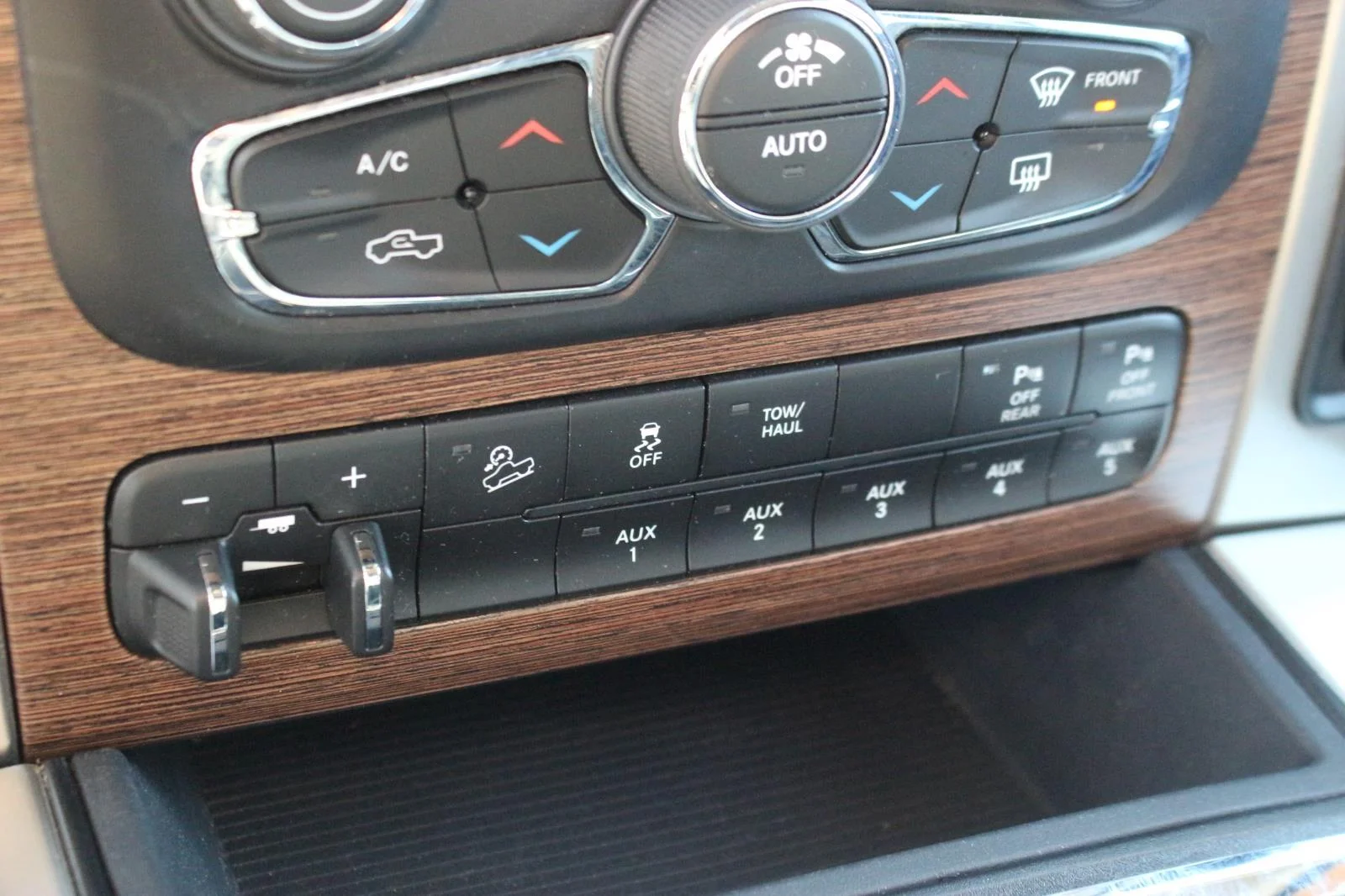 Used 2017 Black Ram Laramie image 26