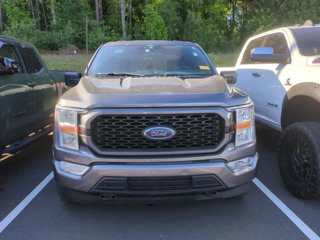 Used 2022 Gray Ford XL image 3
