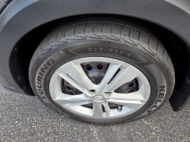 Used 2020 Gray Nissan S image 23