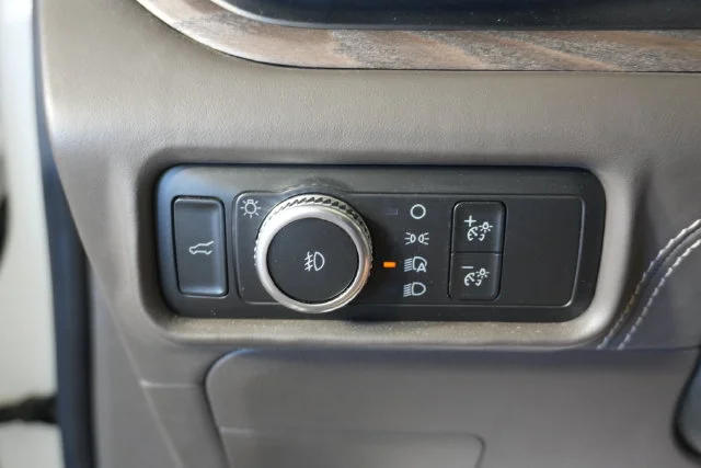 Used 2021 Star White Ford Platinum image 20