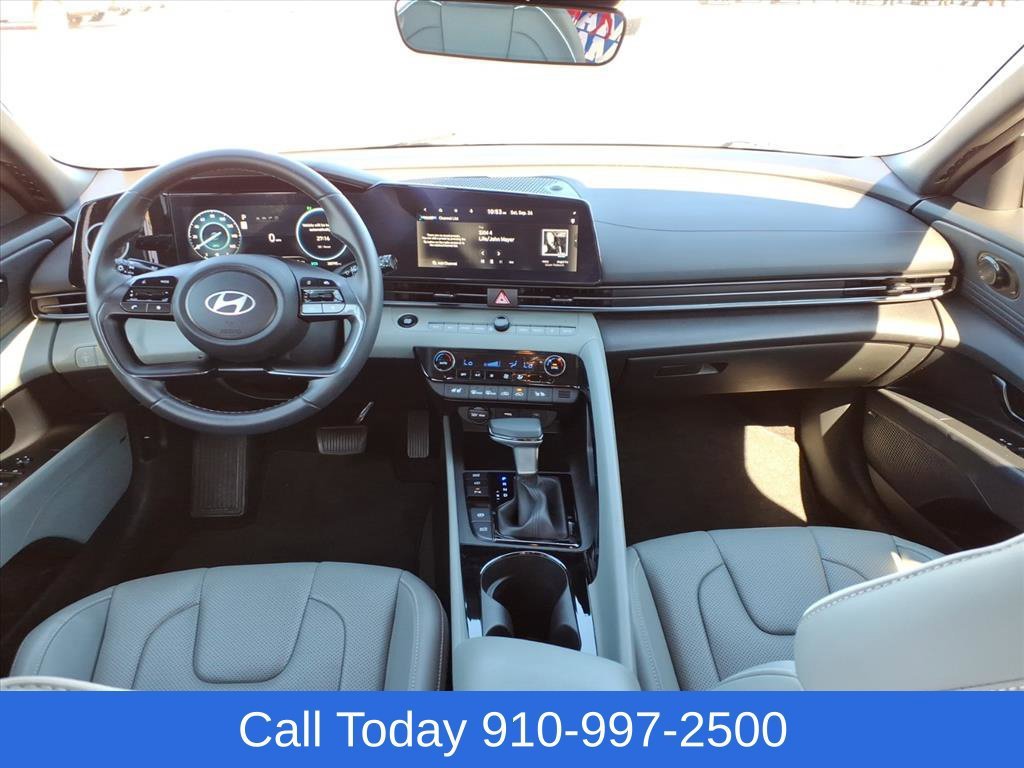 Used 2024 White Hyundai Limited image 14