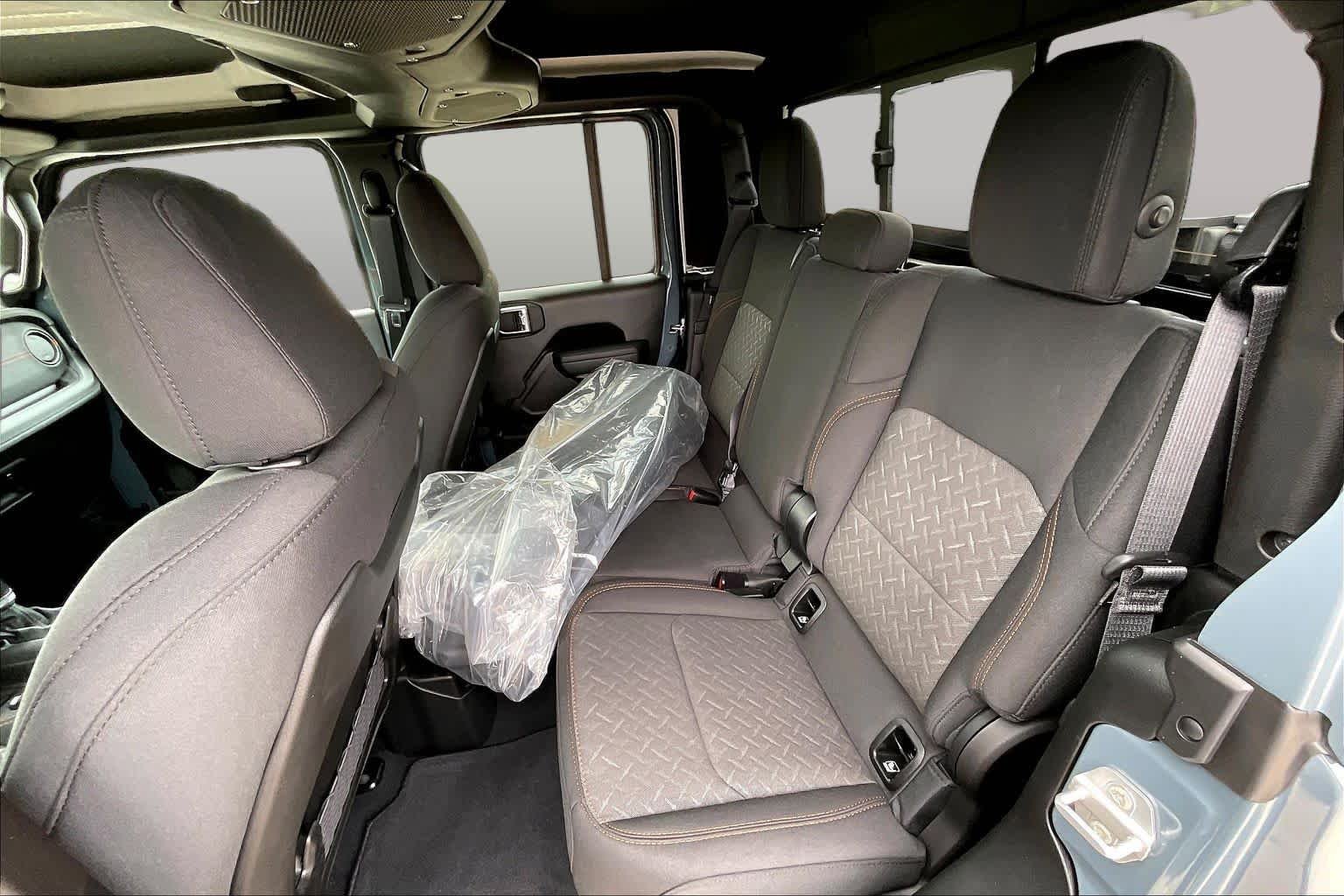 New 2026 Anvil Clearcoat Jeep Mojave image 21