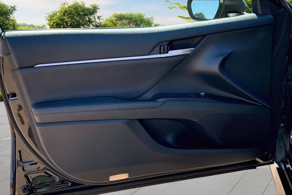 Used 2021 Black Toyota XLE image 20