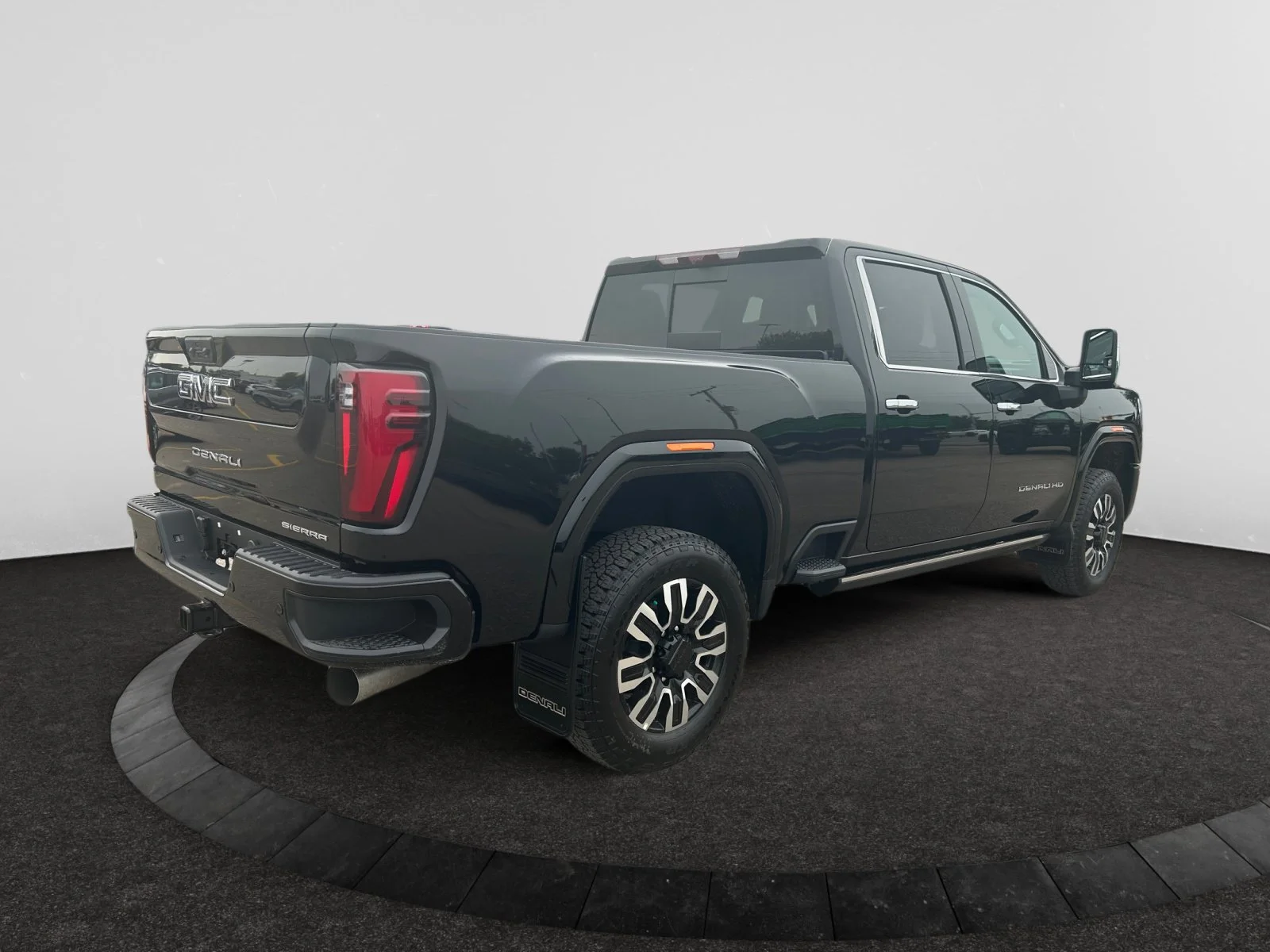 New 2026 Onyx Black GMC Denali Ultimate image 5