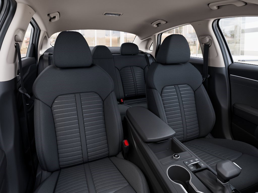 New 2026 Snow White Pearl Kia LXS image 15